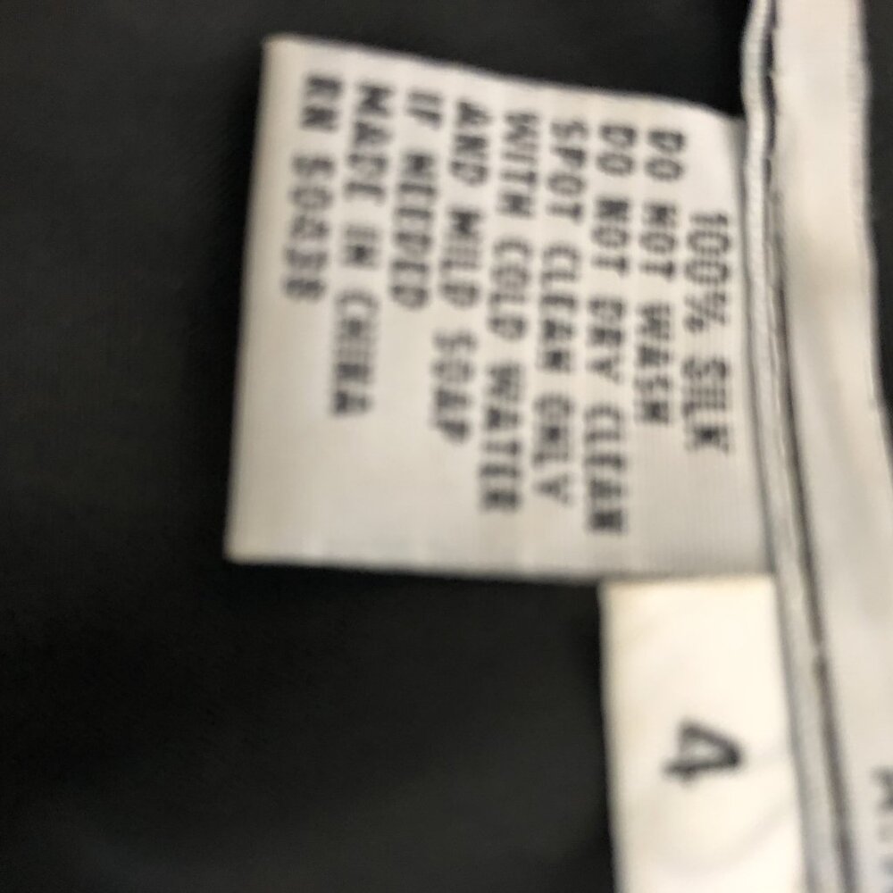 DRESS SIZE 4 - Picture 4 of 6